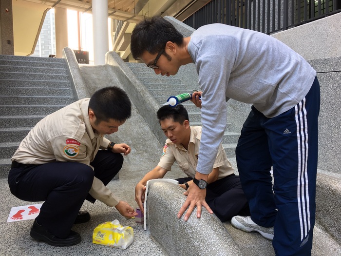 協助維護校園安全